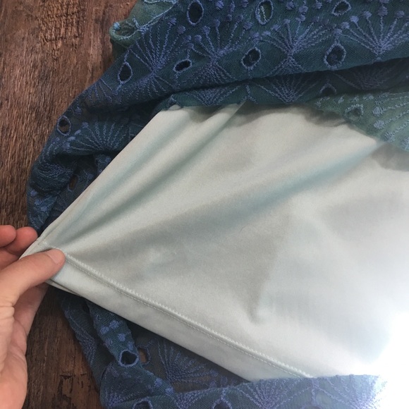 Anthropologie lace ombré midi dress. Sz 2 - Picture 6 of 7